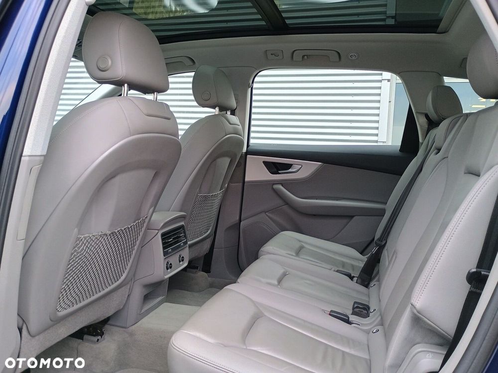 Audi Q7 - 13