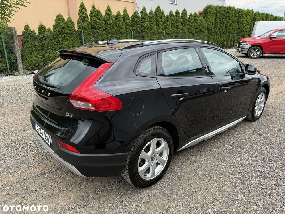 Volvo V40 Cross Country - 6
