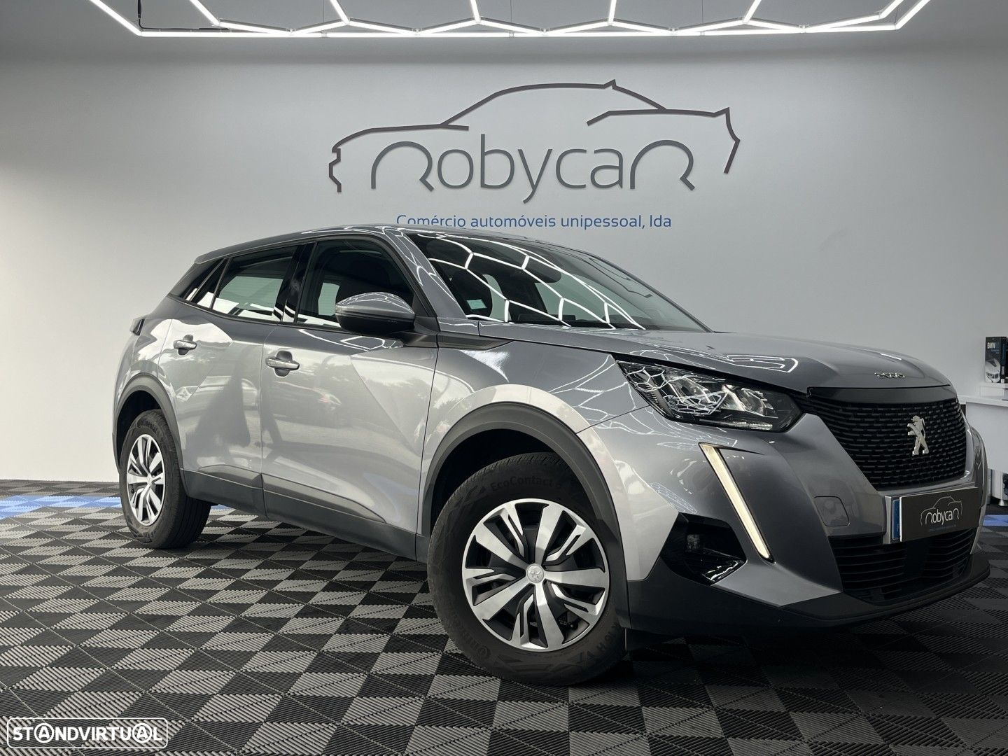Peugeot 2008 1.2 PureTech Active Pack - 4