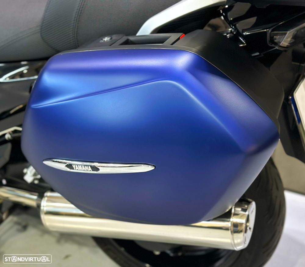 Yamaha FJR 1300 - 4