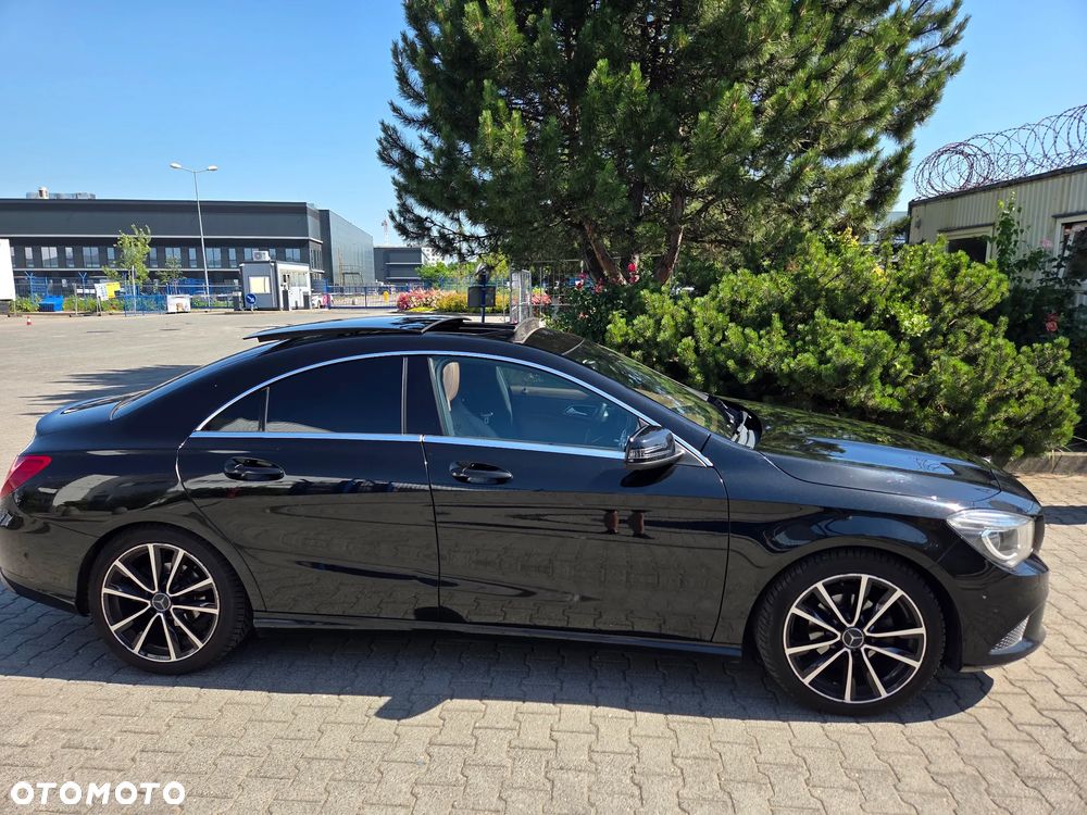 Mercedes-Benz CLA 180 BlueEffICIENCY Edition - 4