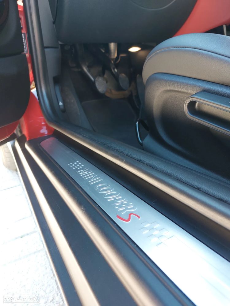 MINI 3 Portas Cooper S - 11