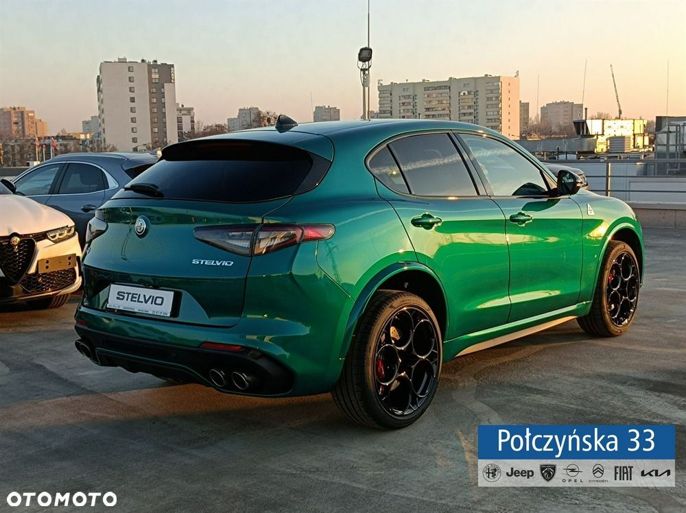 Alfa Romeo Stelvio - 15