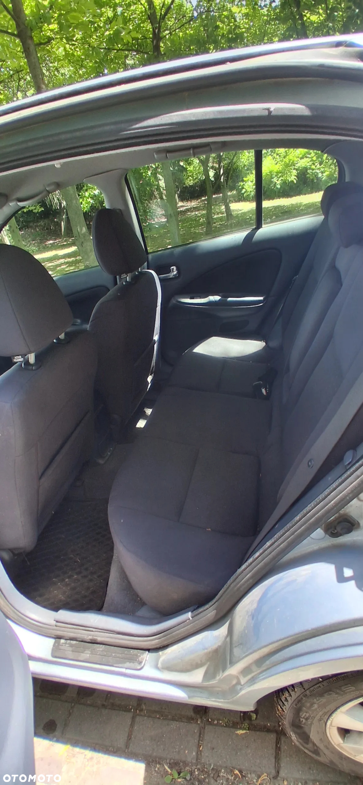 Nissan Almera - 4