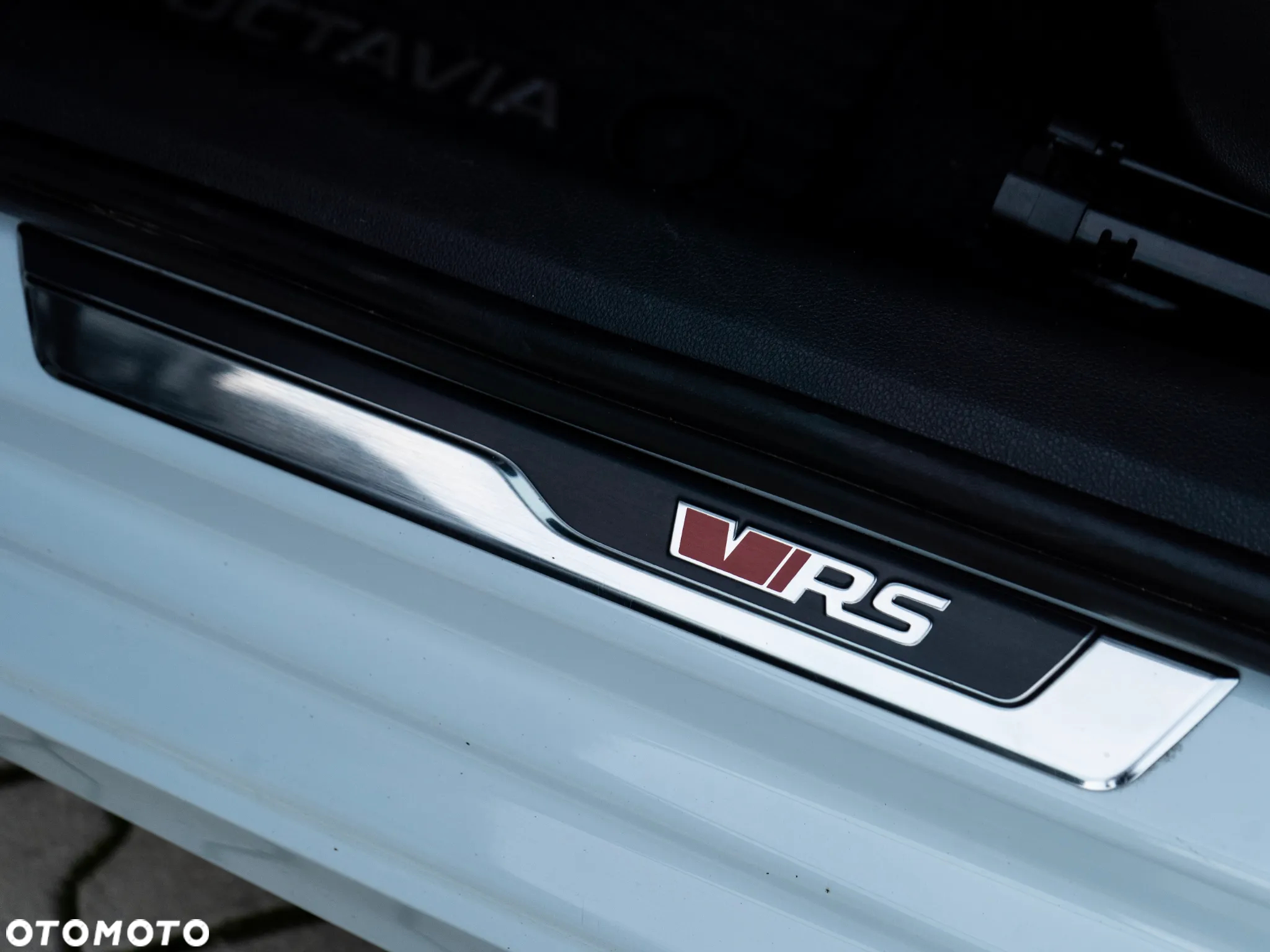 Skoda Octavia 2.0 TDI RS DSG - 28