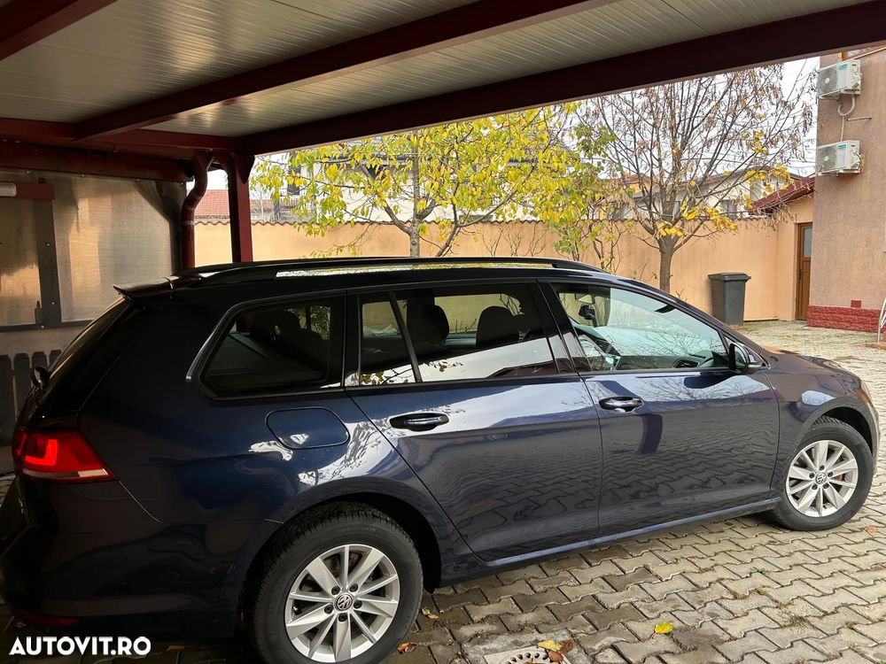 Volkswagen Golf 1.6 TDI DPF BlueMotion Technology Comfortline - 10