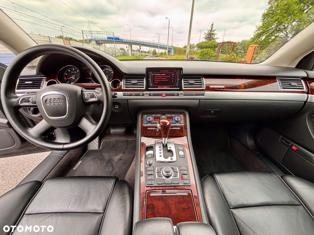 Audi A8 4.2 FSI Quattro - 20