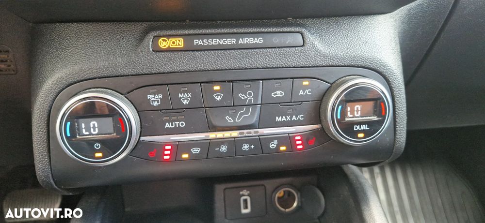 Ford Focus - 22