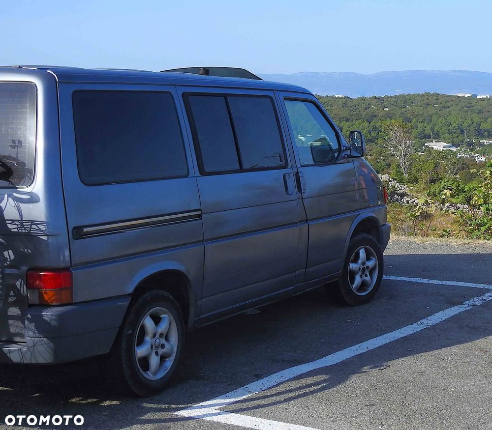 Volkswagen Multivan - 3