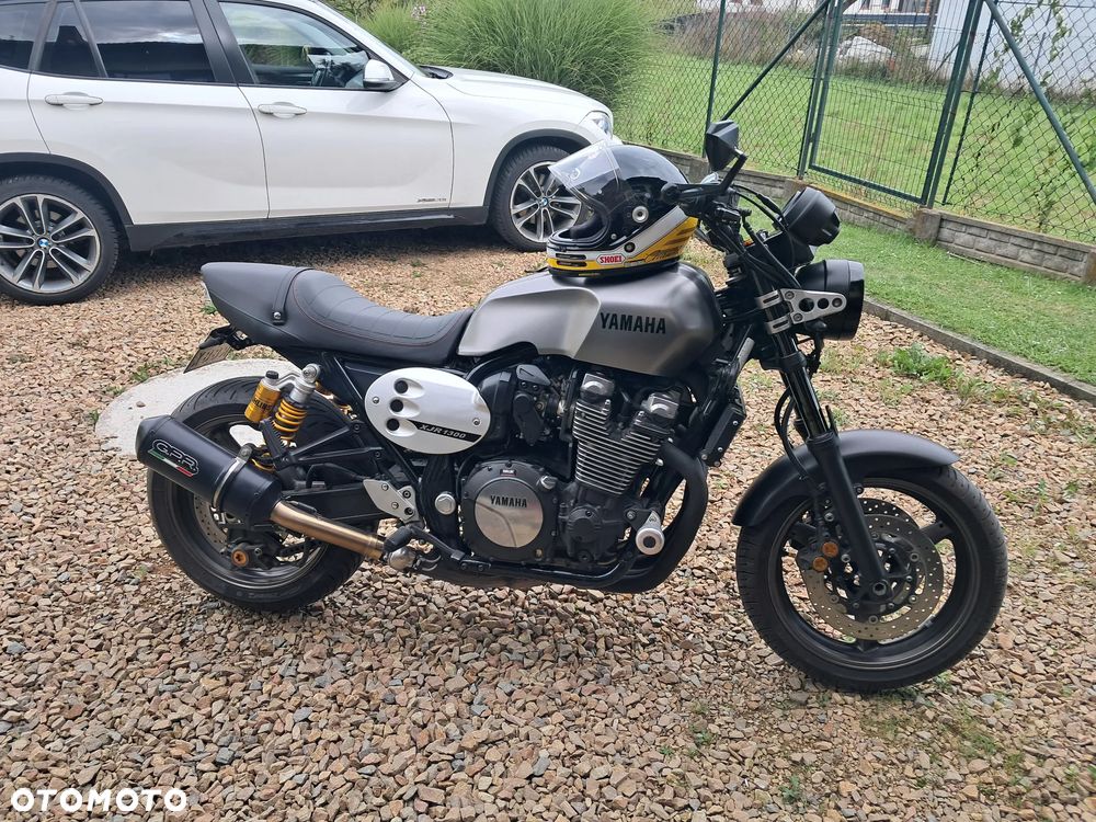 Yamaha XJR - 8