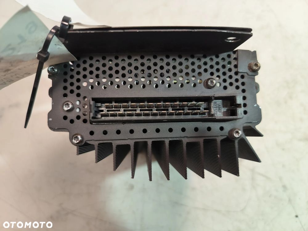 Wzmacniacz 4D0035225 AUDI A8 D2 - 5