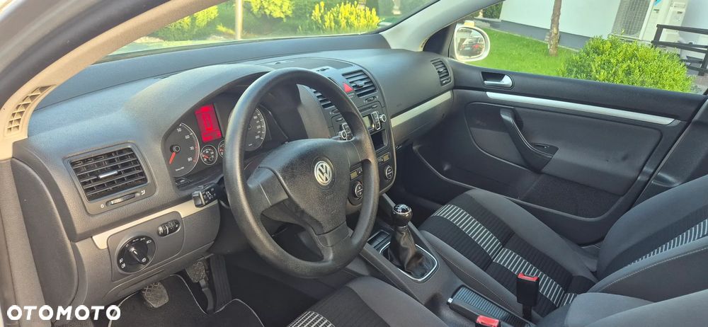 Volkswagen Golf 1.6 United - 23
