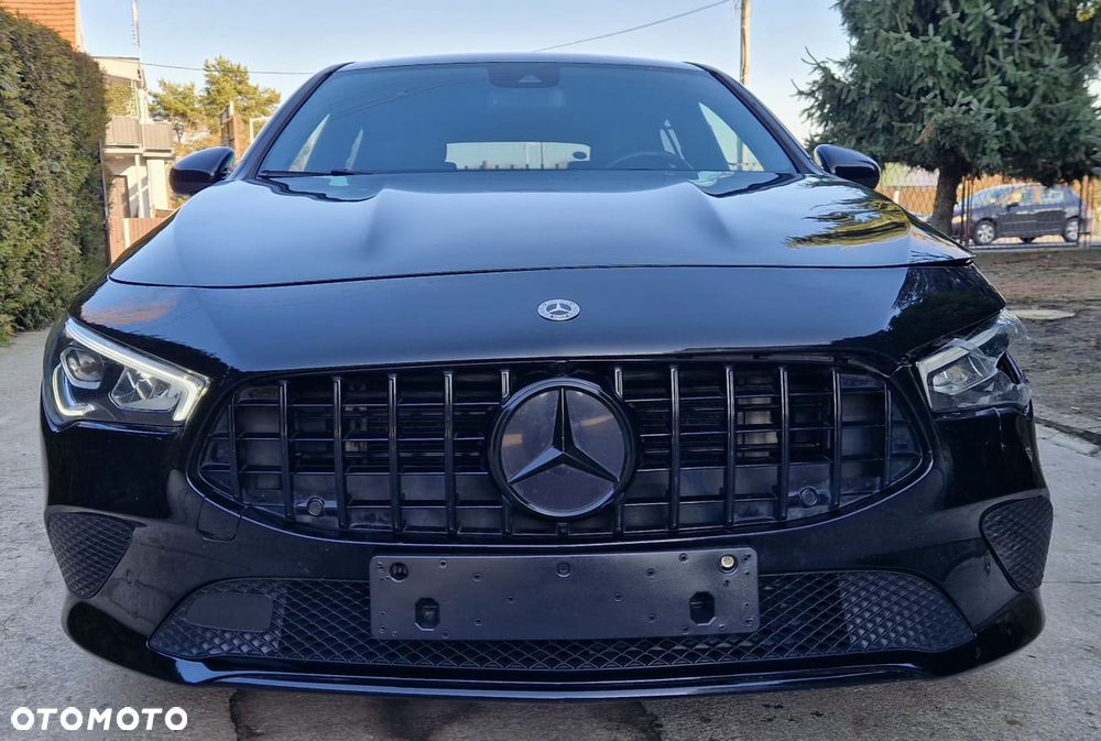 Mercedes-Benz CLA - 2