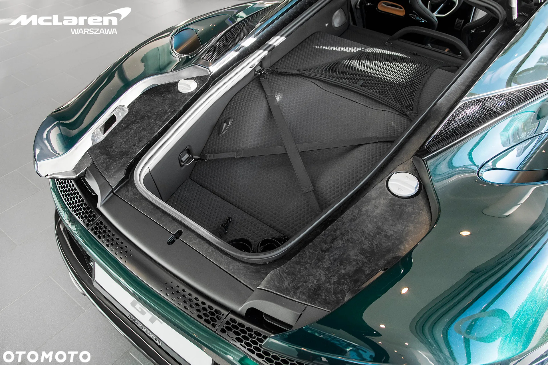 McLaren GT - 16