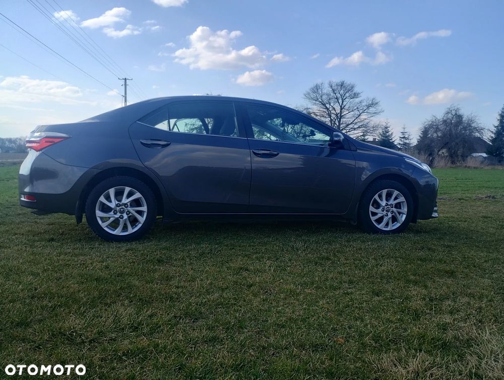 Toyota Corolla 1.6 Comfort - 23