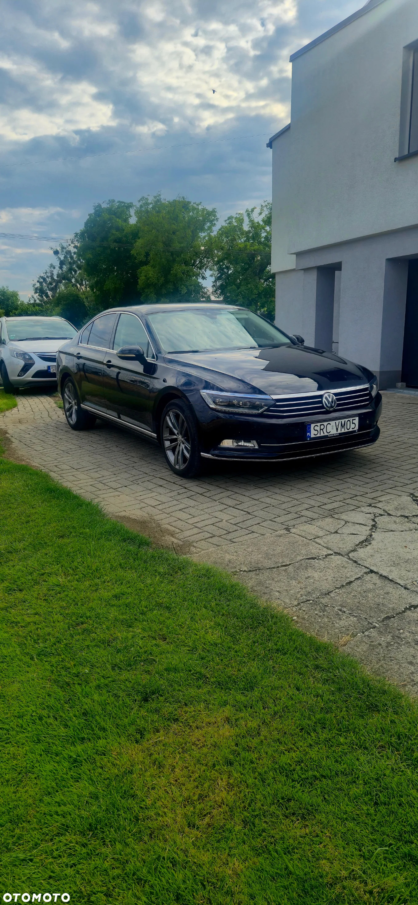 Volkswagen Passat - 2