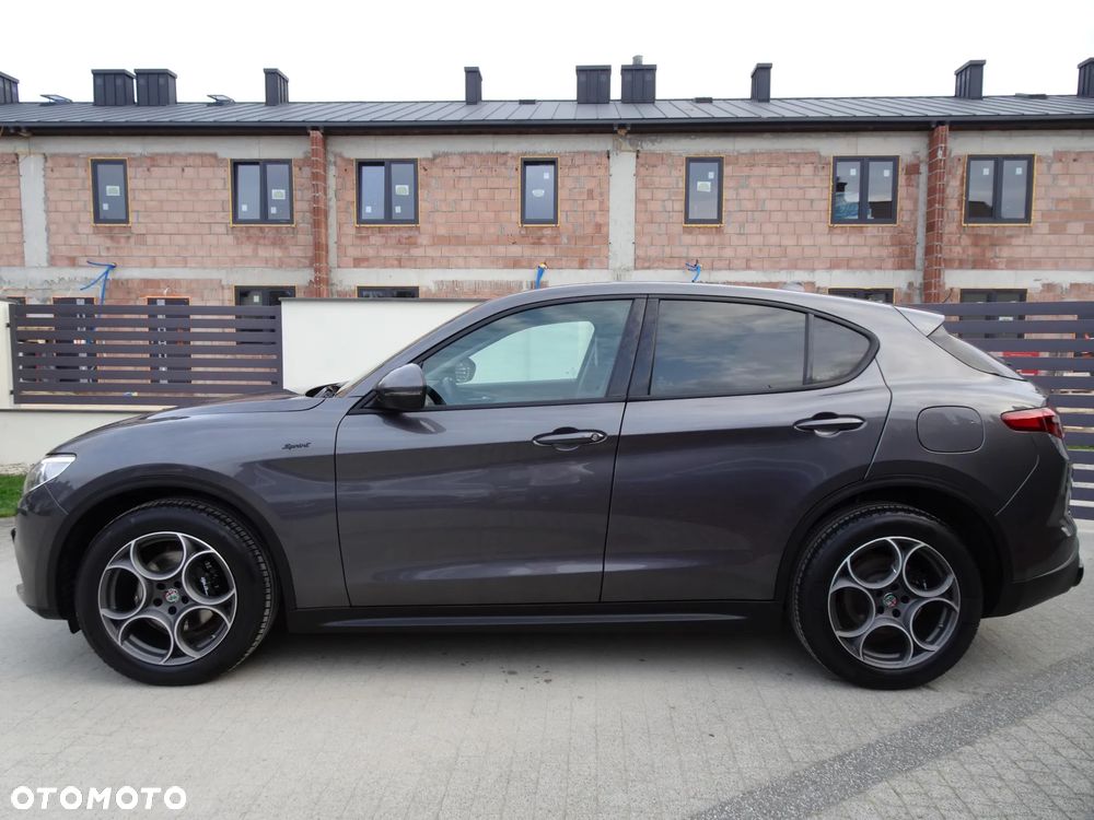 Alfa Romeo Stelvio 2.0 Turbo Sprint Q4 - 3