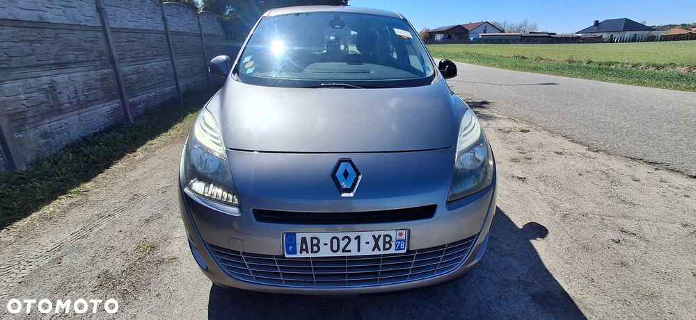 Renault Grand Scenic - 2