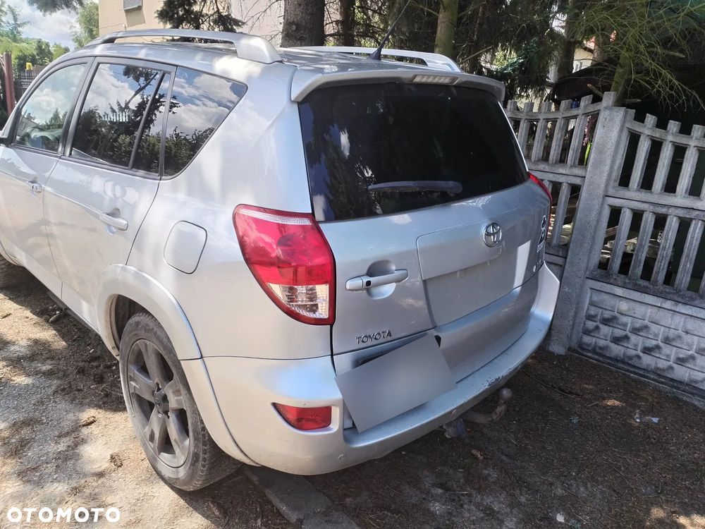 Toyota RAV4 2.2 D-4D Sol 180 - 4