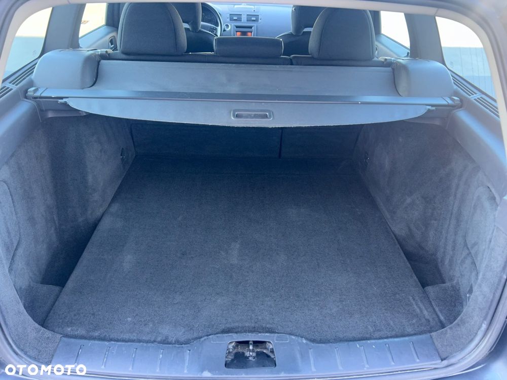Volvo V50 - 8