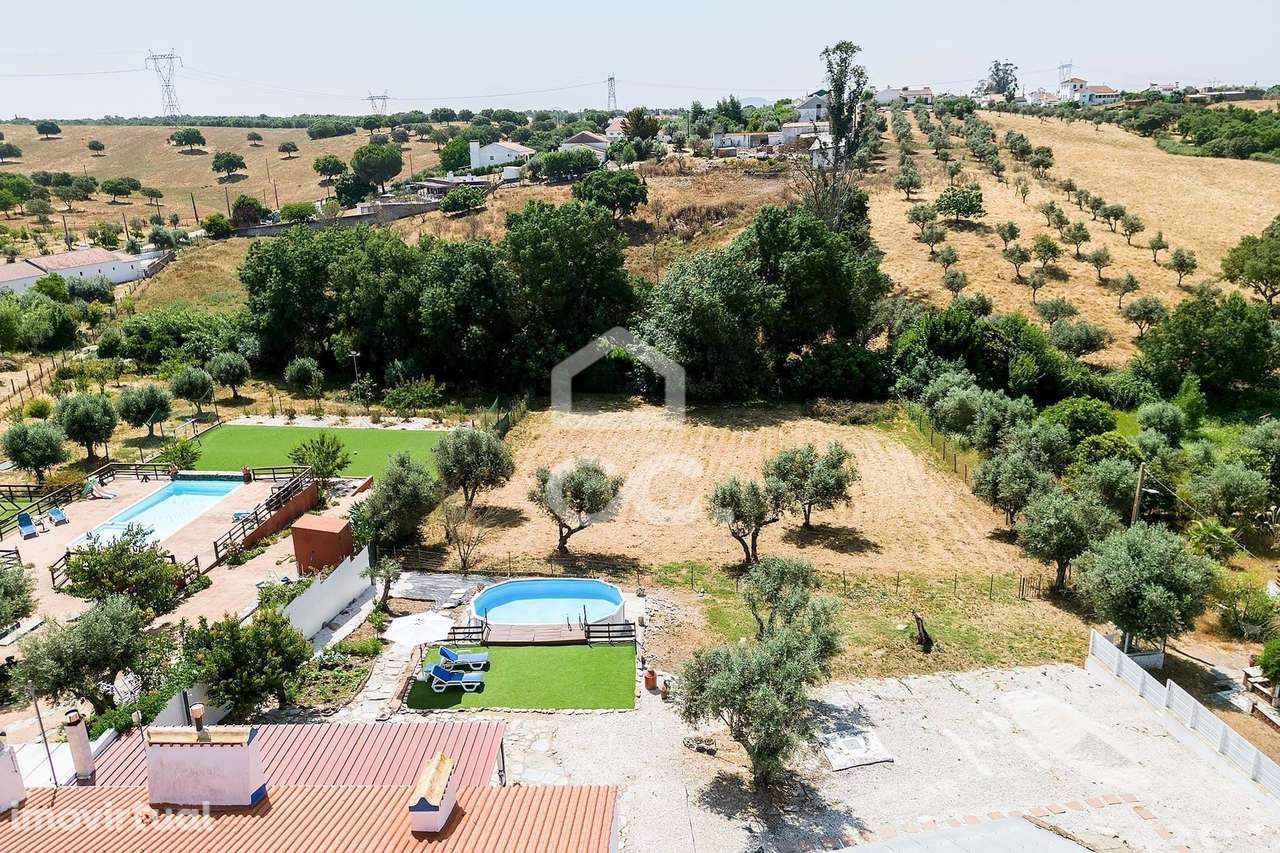 Quintinha de 2.140 m² com Moradia Térrea T3+1 em São Bento do Ameixial - Grande imagem: 2/60