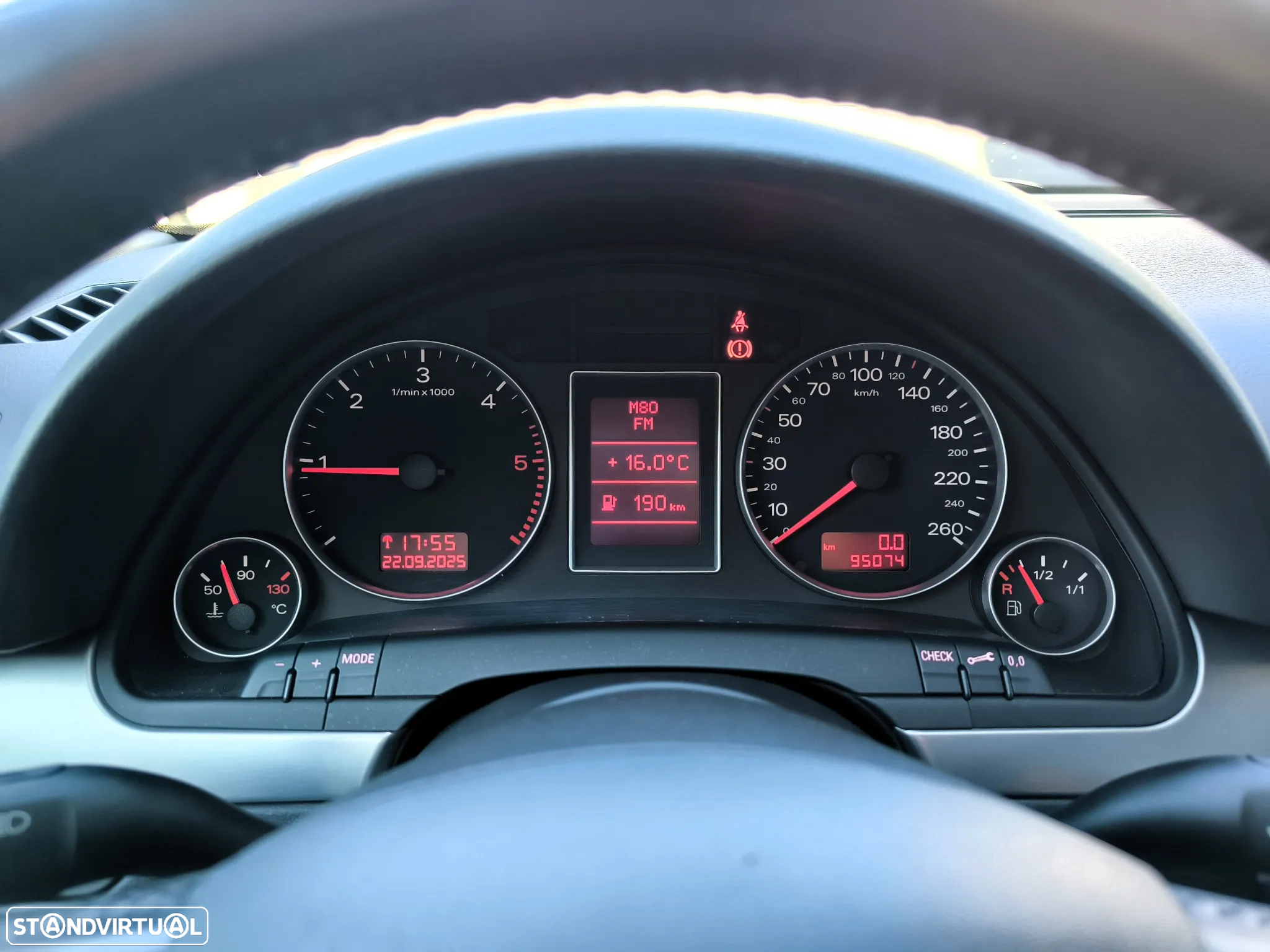 Audi A4 2.0 TDI Advance - 7
