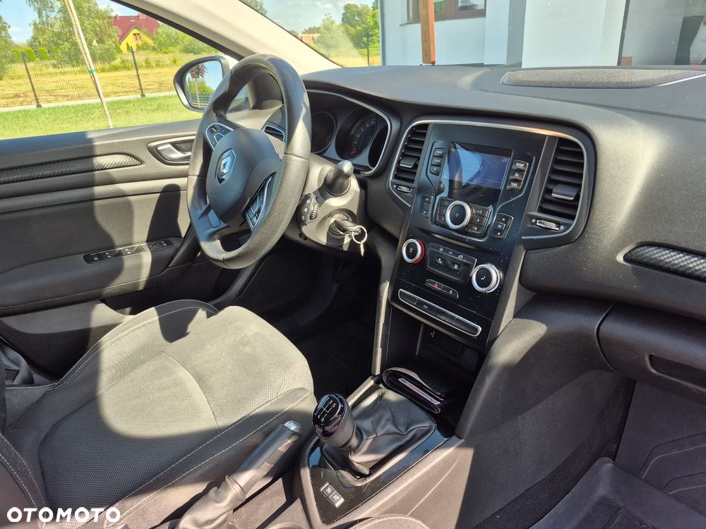 Renault Megane 1.6 SCe Life - 12