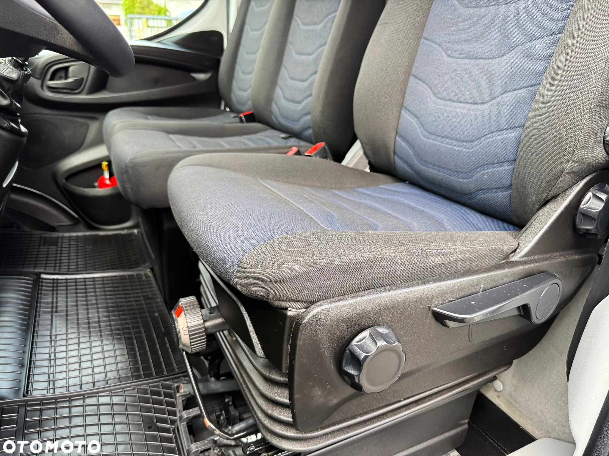 Iveco Daily 35S15 3.0 Diesel Kontener 3x Drzwi Chłodnia Izoterma ThermoKing 6ep Salon PL, - 8