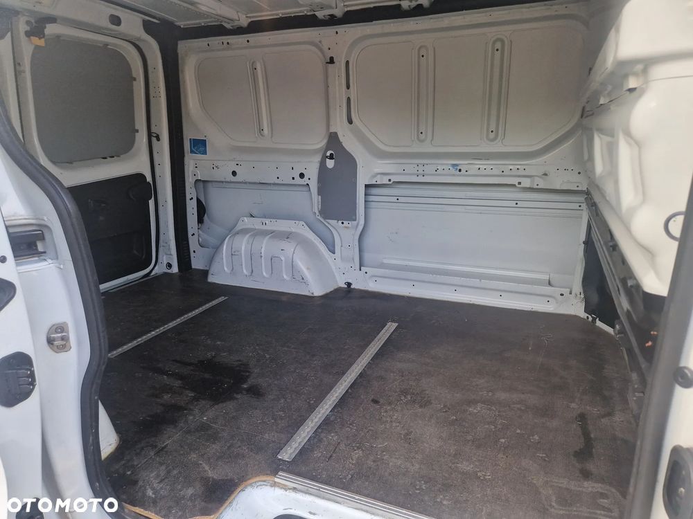 Renault Trafic - 10