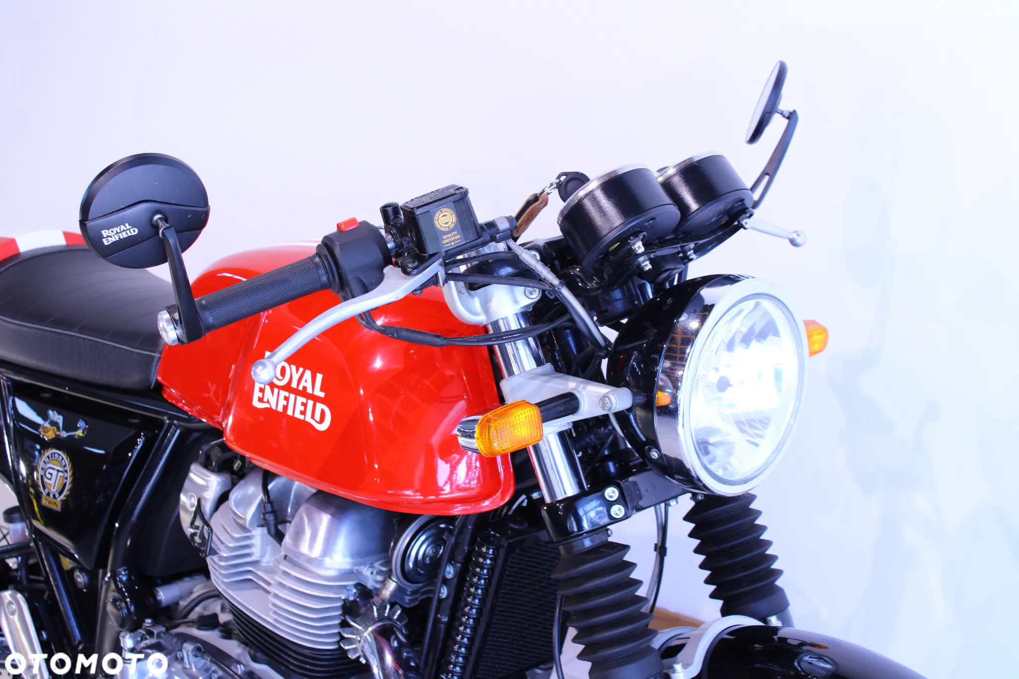 Royal Enfield Continental - 13