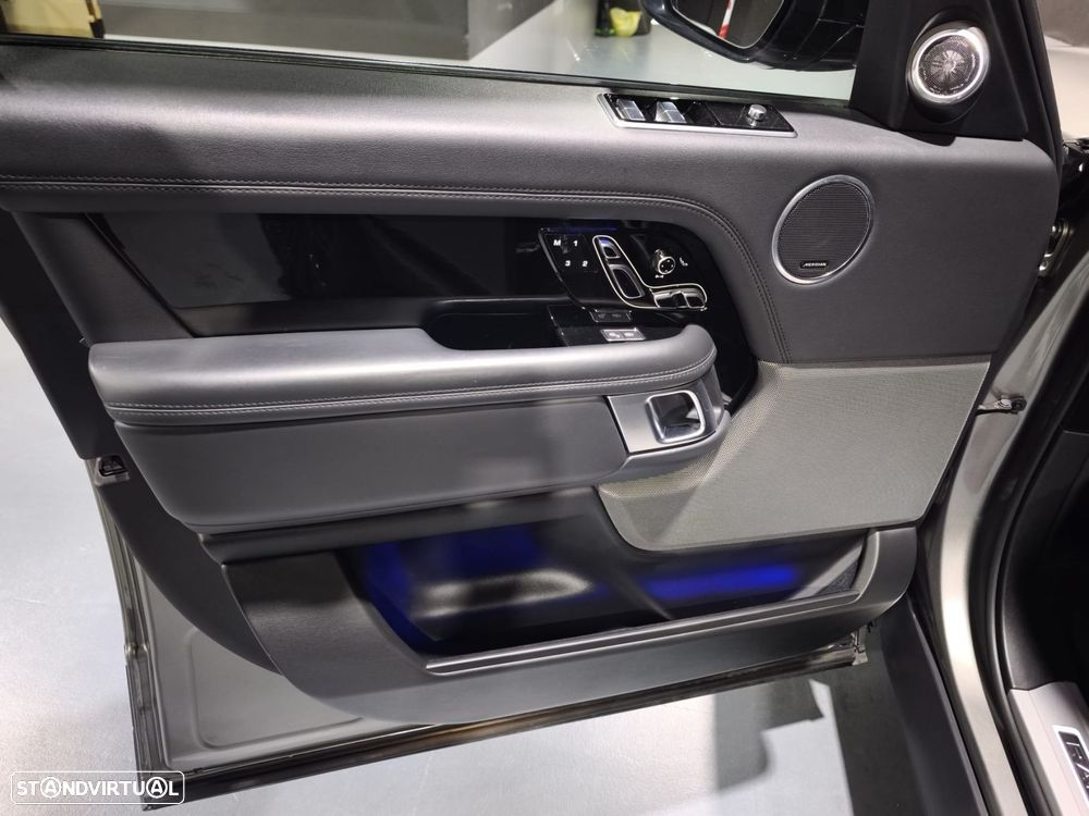 Land Rover Range Rover P400e Plug-in Vogue - 10