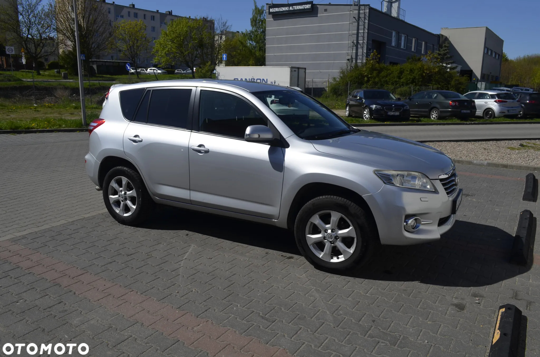 Toyota RAV4 - 6