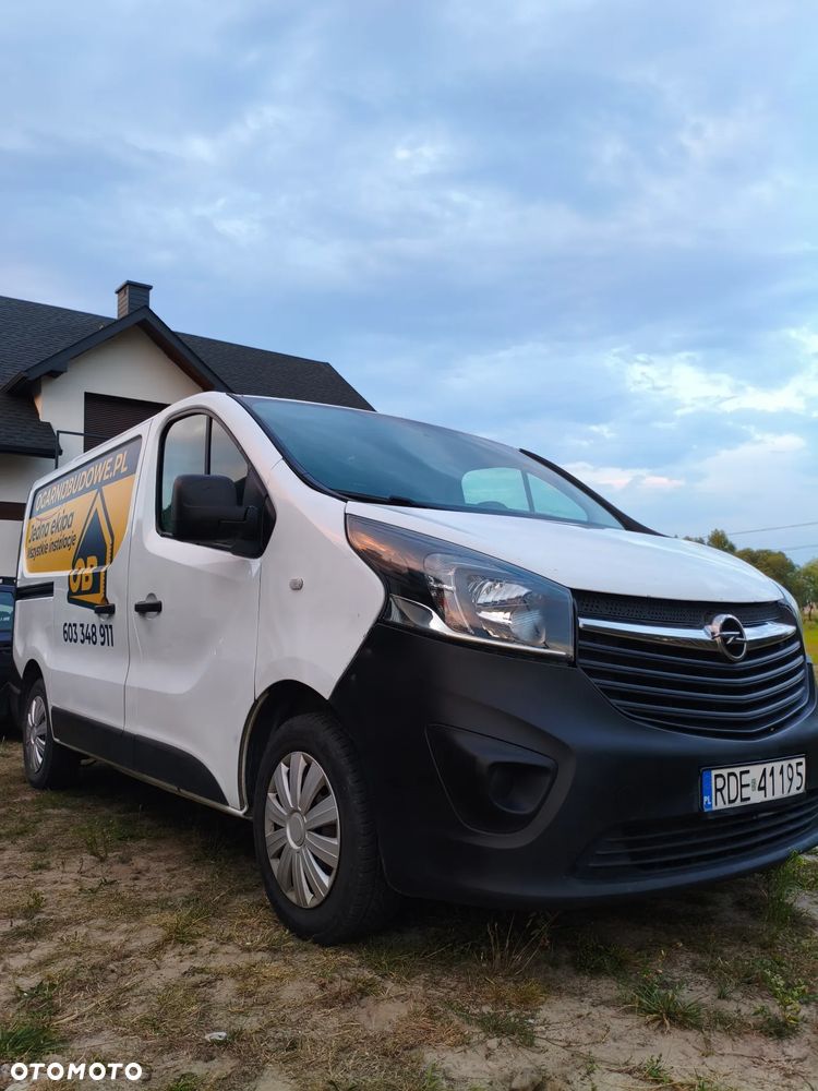 Opel Vivaro - 1