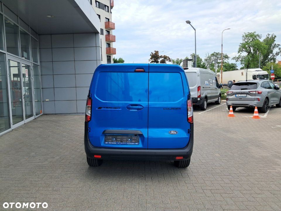 Ford Transit Courier - 6