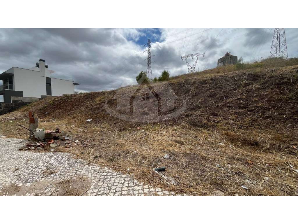 Lote 280m² para Moradia com Piscina e Rooftop | Vialonga - Grande imagem: 5/7