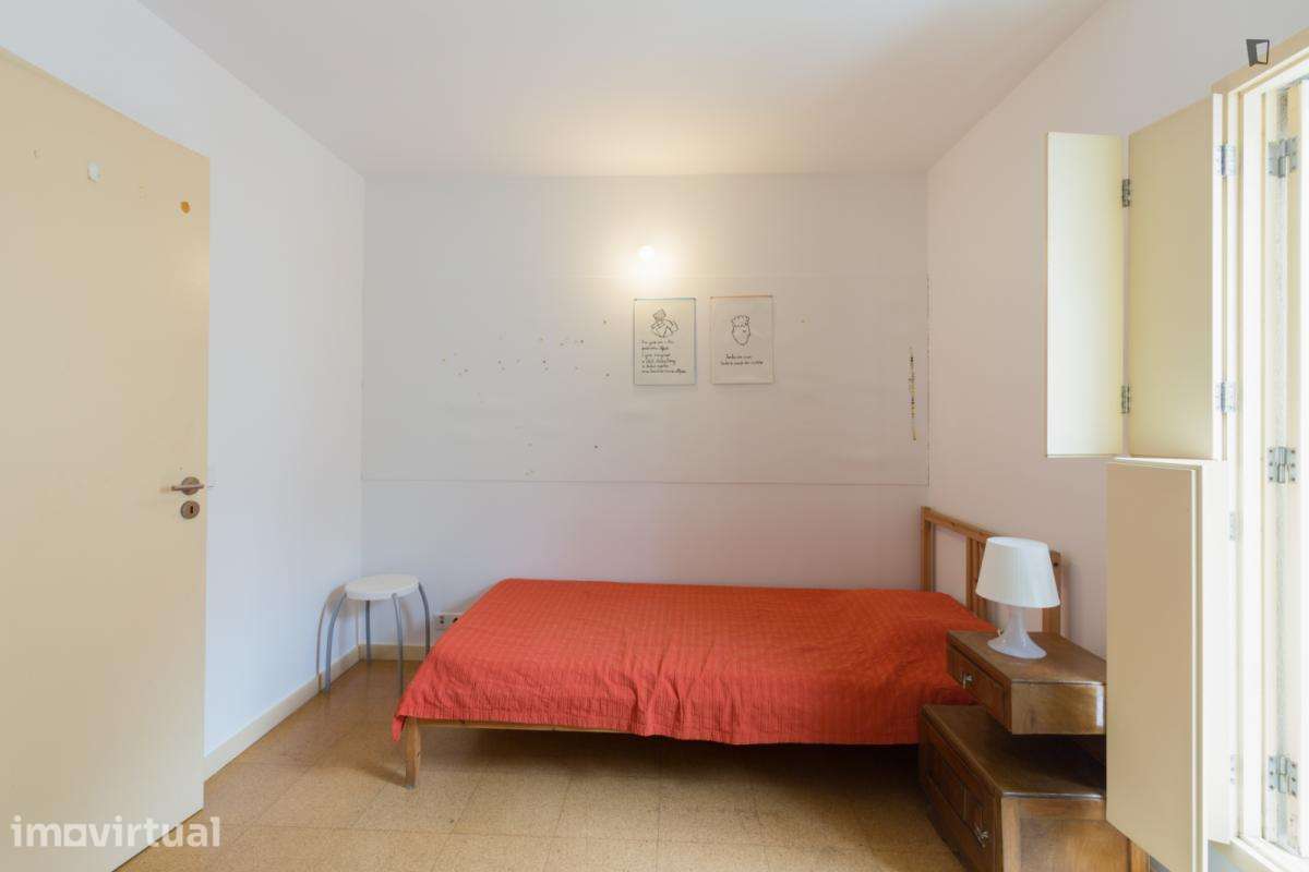 Quarto - localizado em Cedofeita Porto - Grande imagem: 2/25
