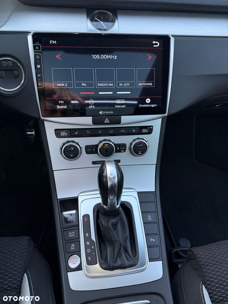 Volkswagen Passat 2.0 TDI DSG BlueMotion Technology R-Line - 17