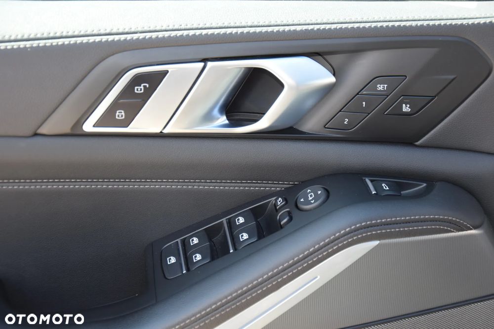 BMW X5 - 25