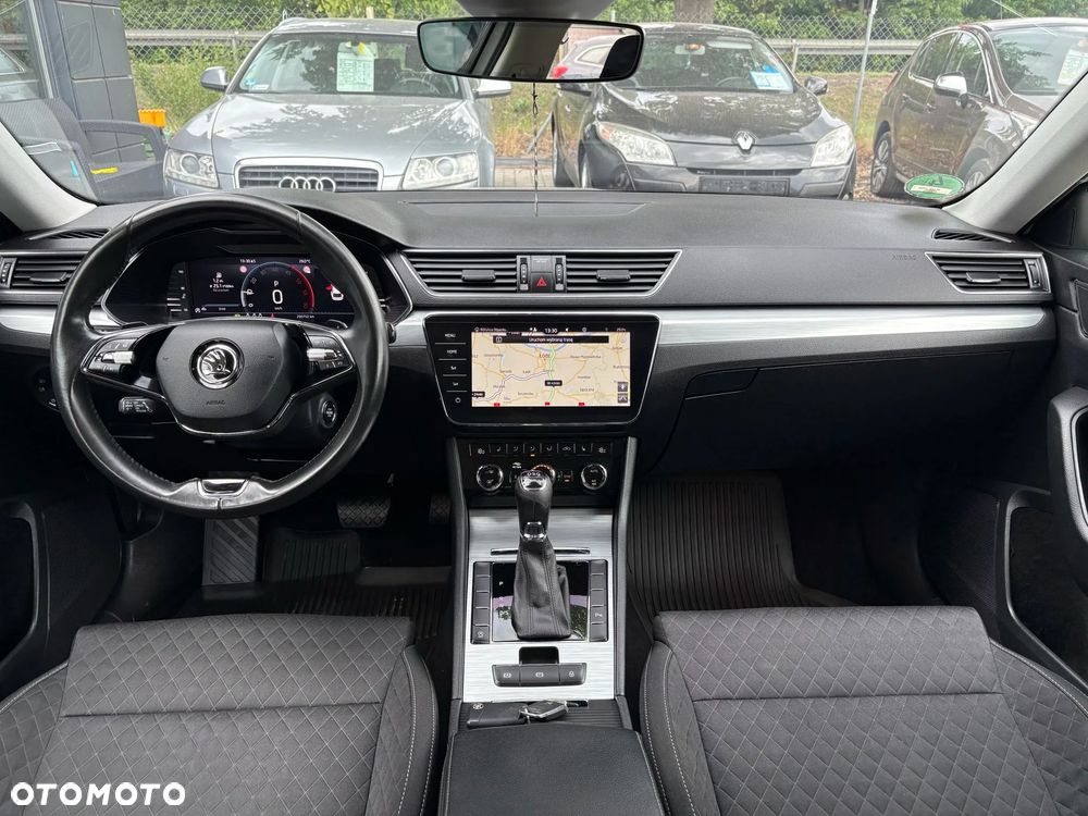 Skoda Superb 2.0 TDI Sportline DSG7 - 23