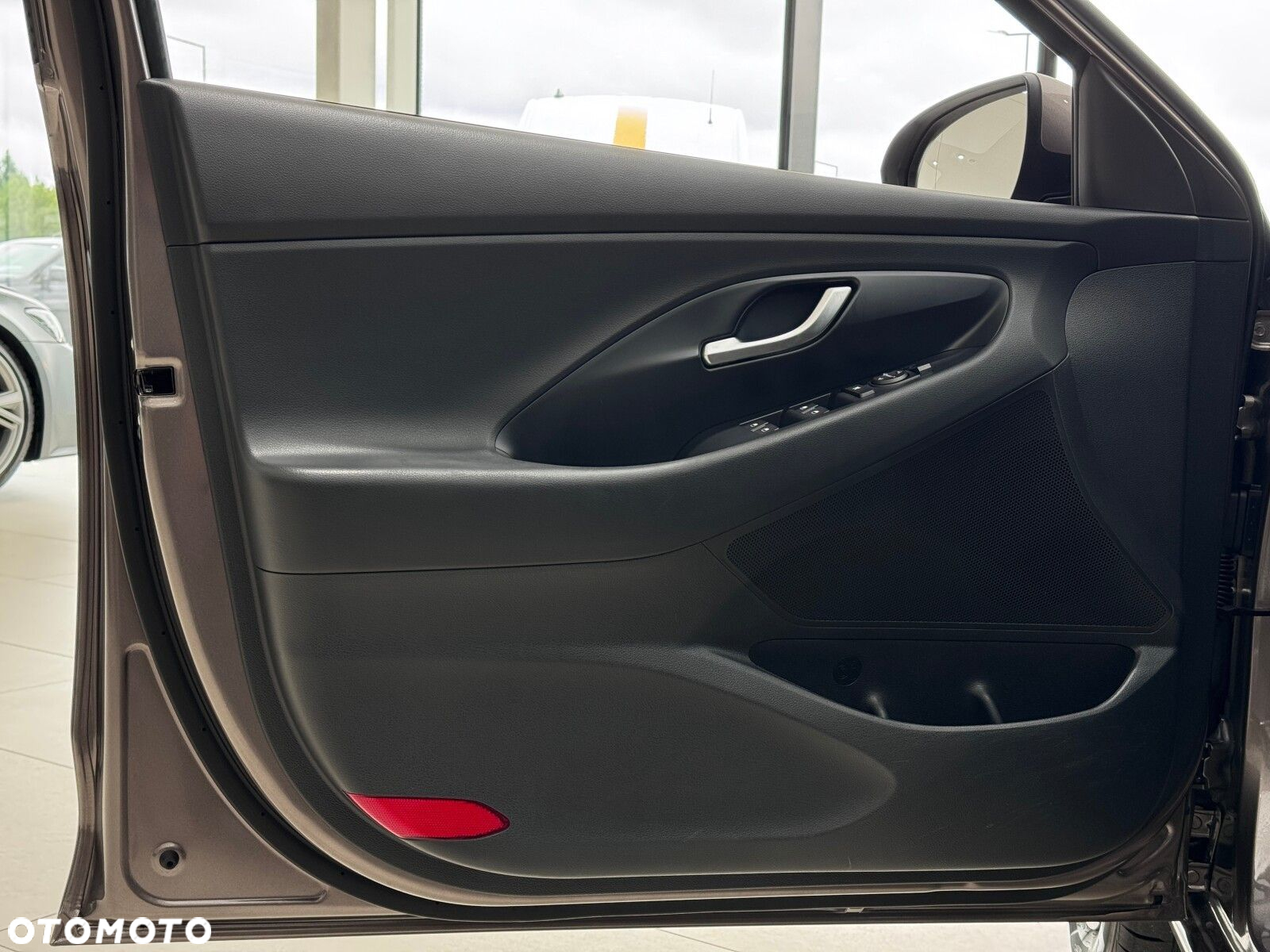 Hyundai i30 1.5 DPI Classic + - 12
