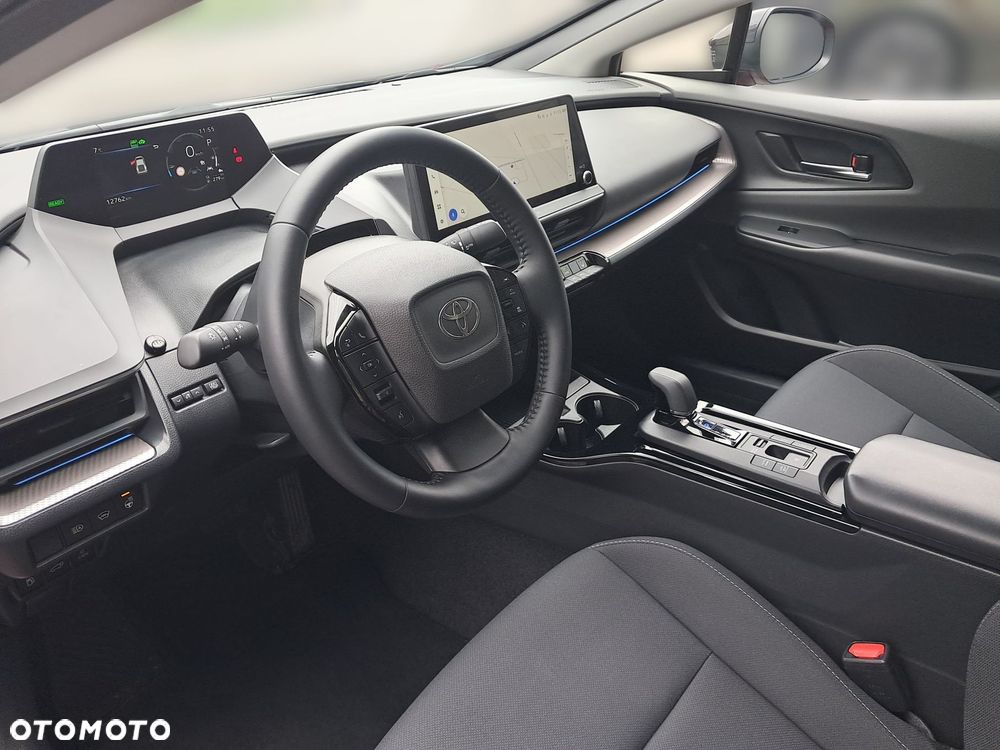 Toyota Prius - 5