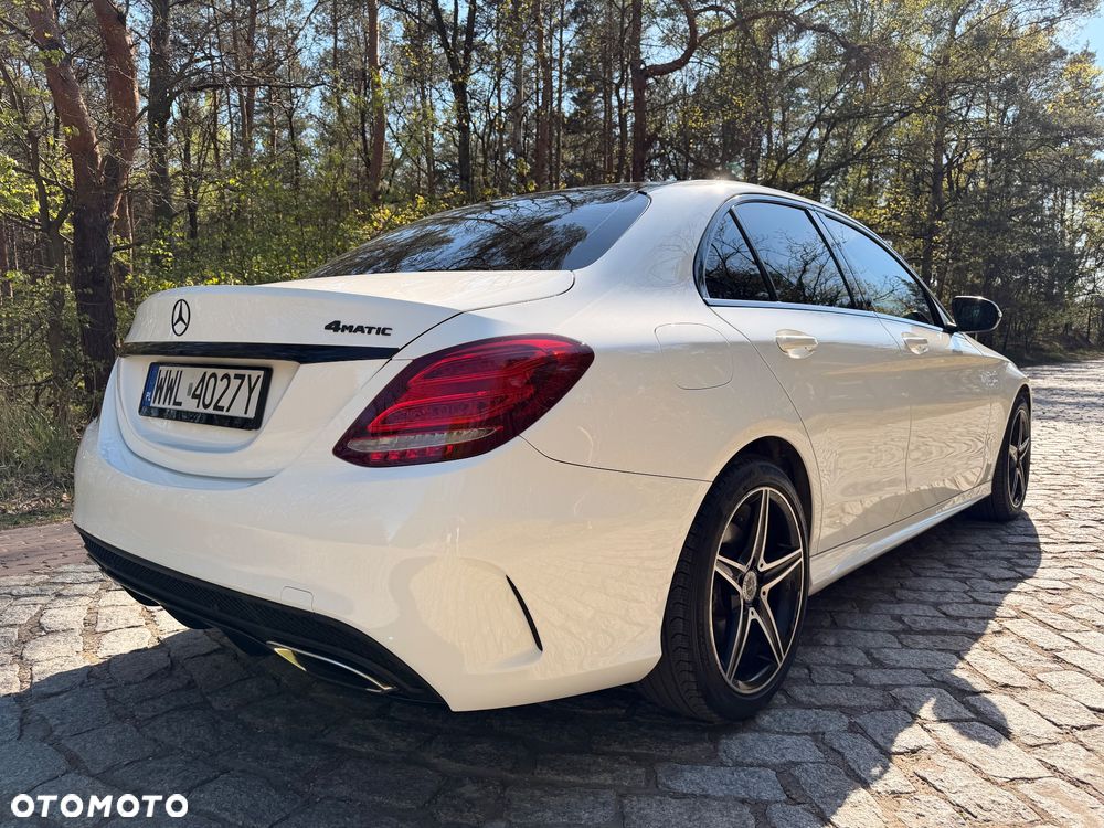 Mercedes-Benz Klasa C 300 9G-TRONIC AMG Line - 6