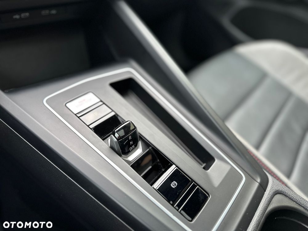 Volkswagen Golf 2.0 TSI OPF DSG GTI - 27