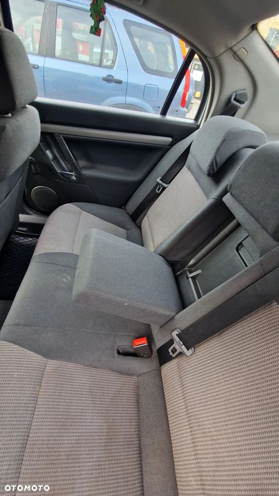 Opel Vectra 1.8 Comfort - 27