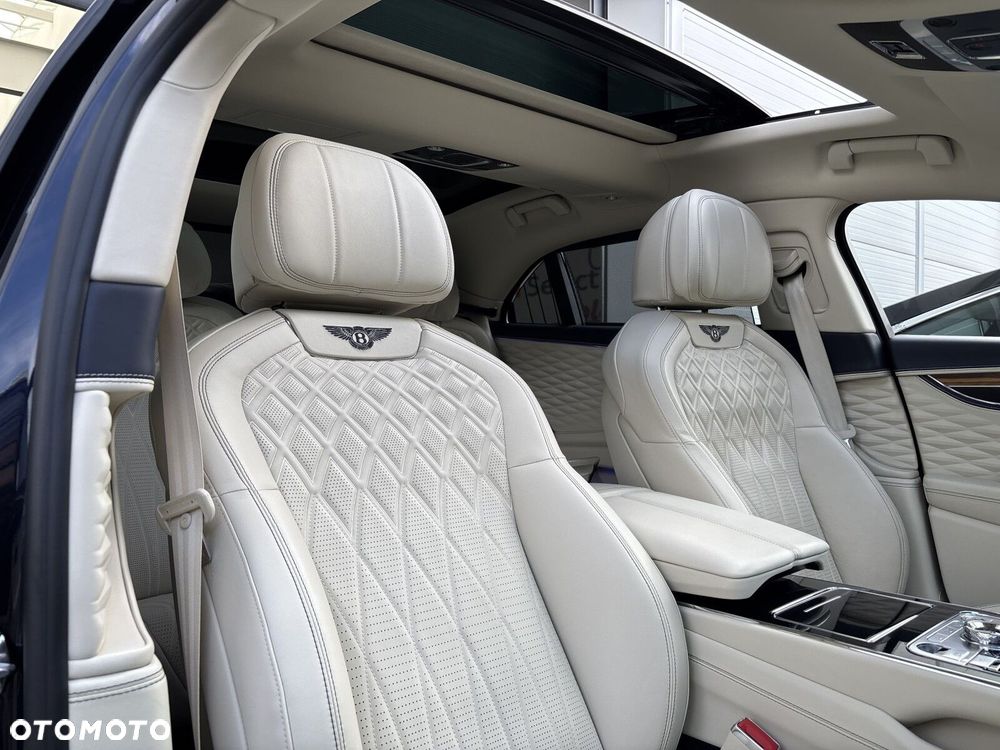 Bentley Flying Spur - 38