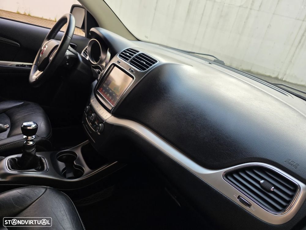 Fiat Freemont 2.0 M-Jet Cross - 40