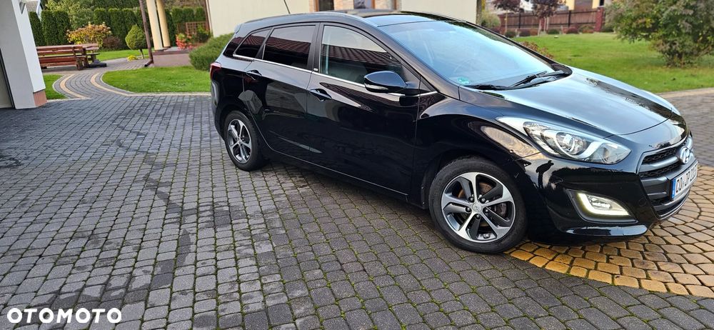 Hyundai i30 1.6 CRDi Premium - 4