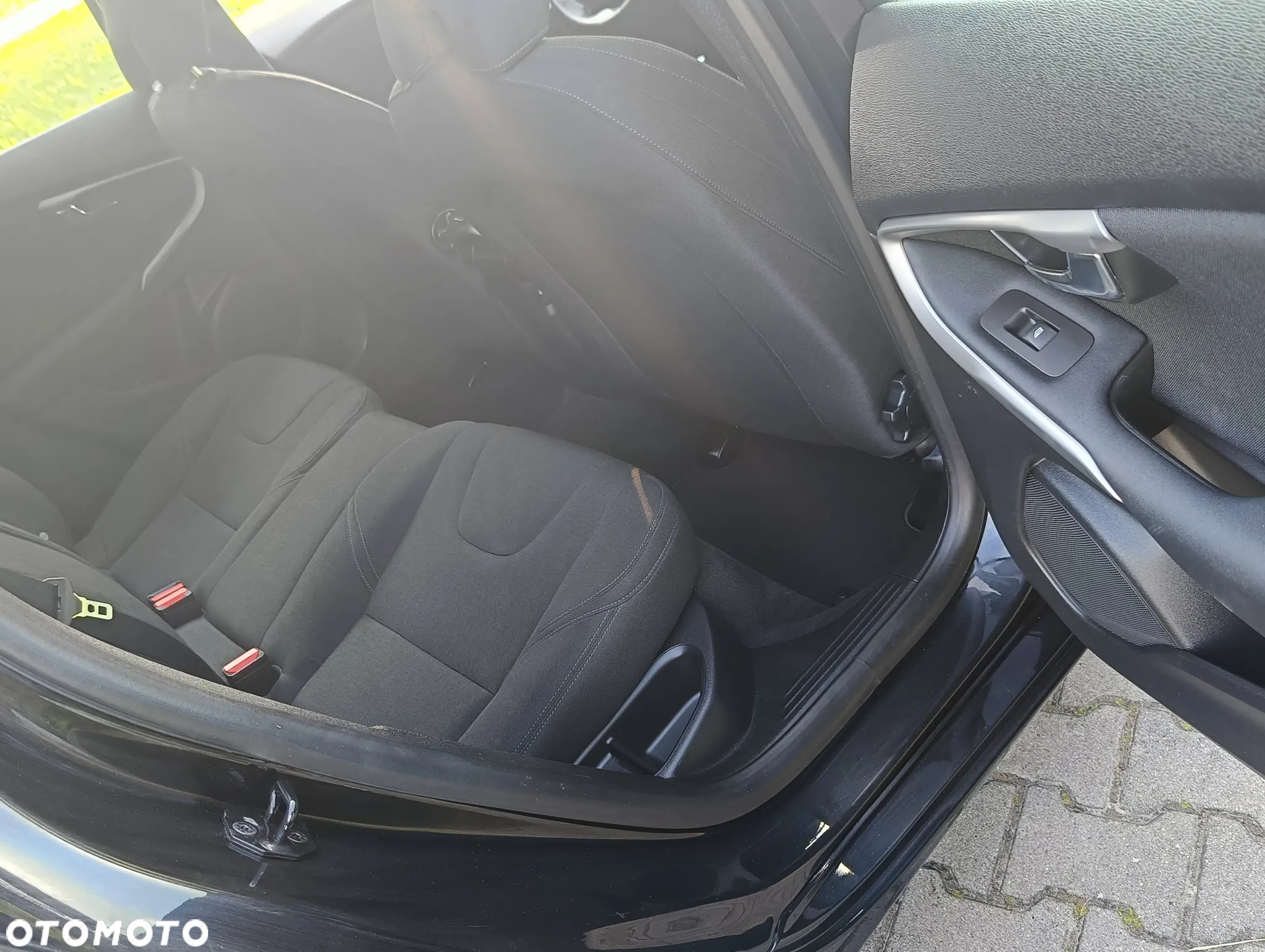 Volvo V40 D2 Momentum - 17