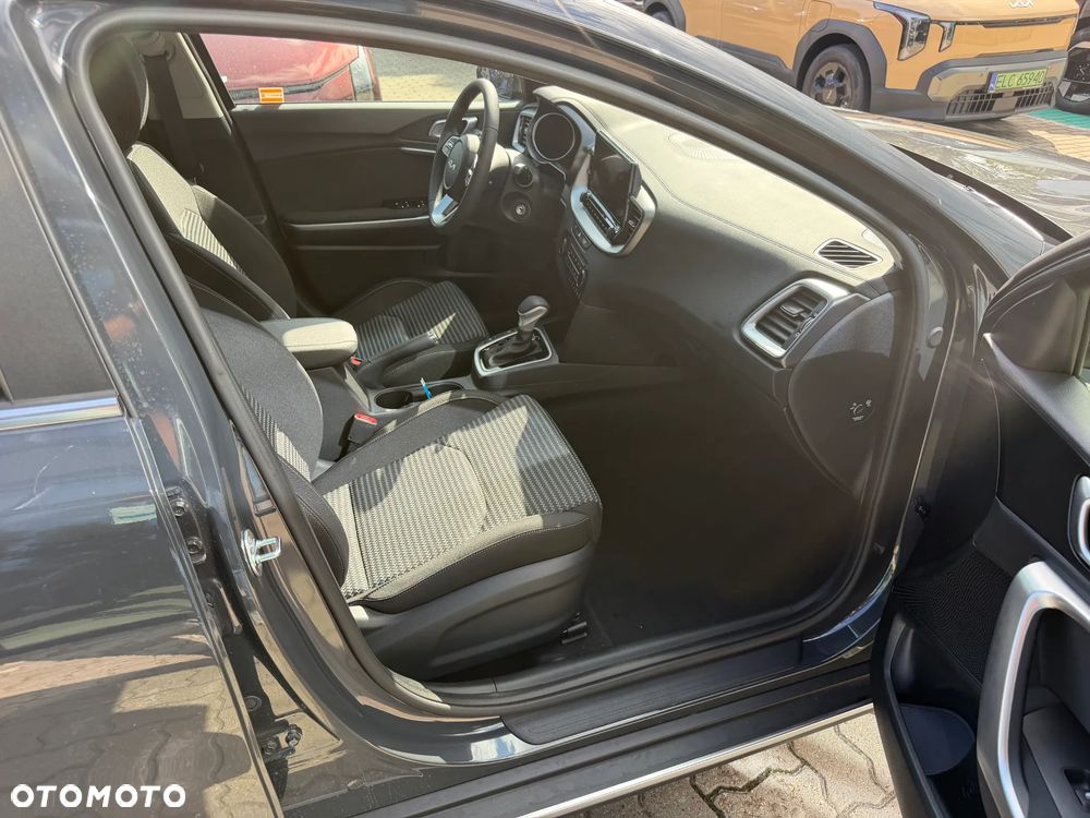 Kia XCeed 1.6 T-GDI M DCT - 12