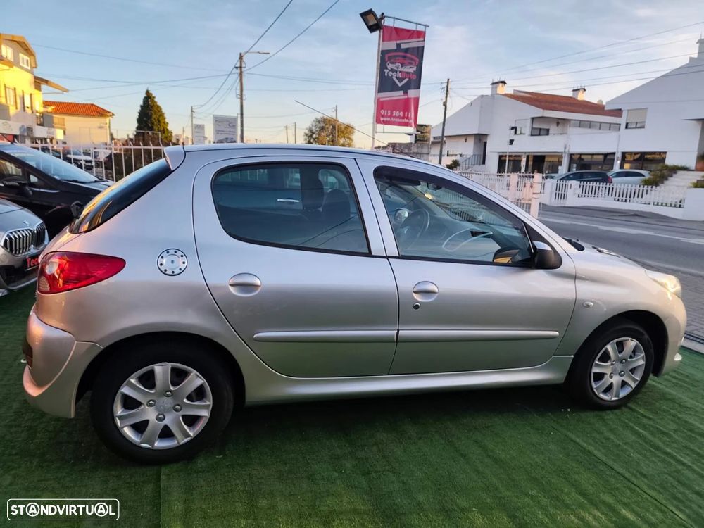 Peugeot 206+ 1.1 Trendy - 8
